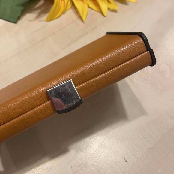 10 piece Nail Grooming Kit - Picture 4 of 5